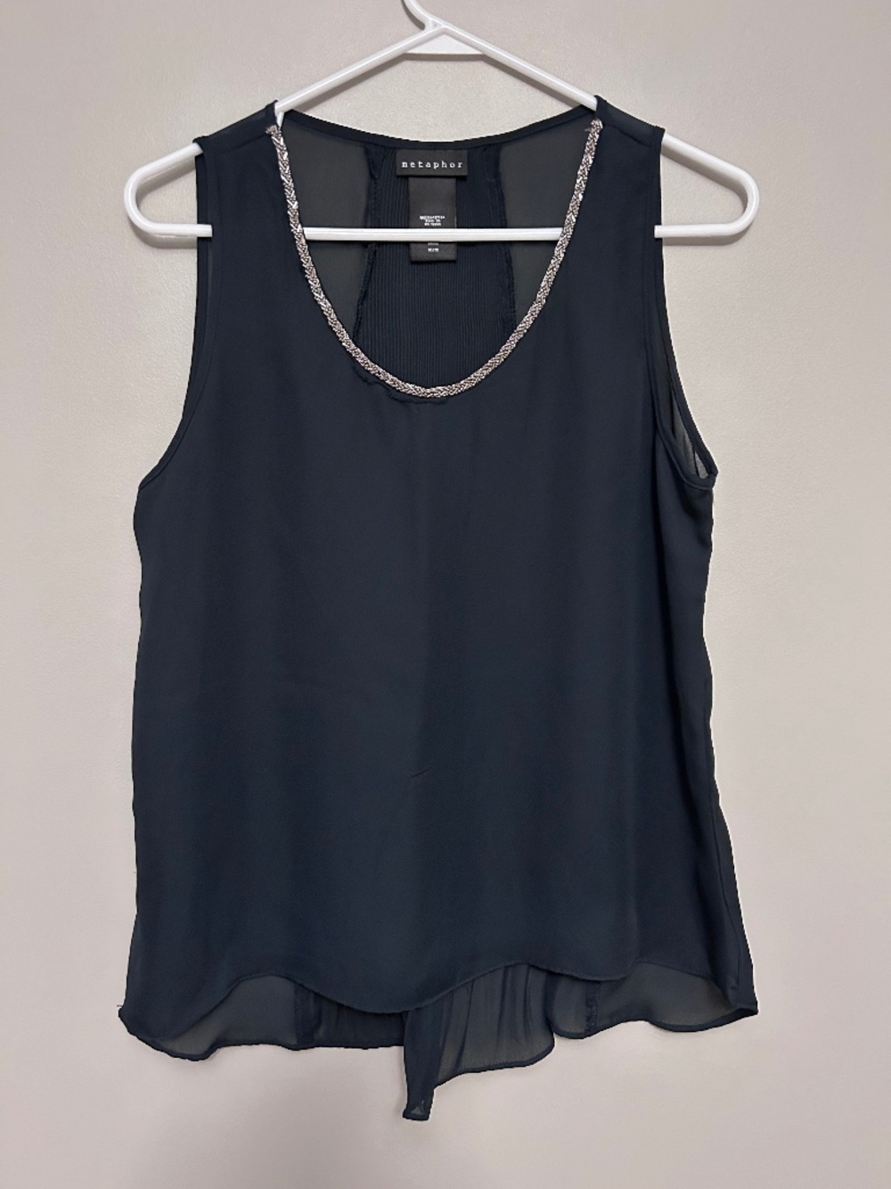 Sleeveless blouse